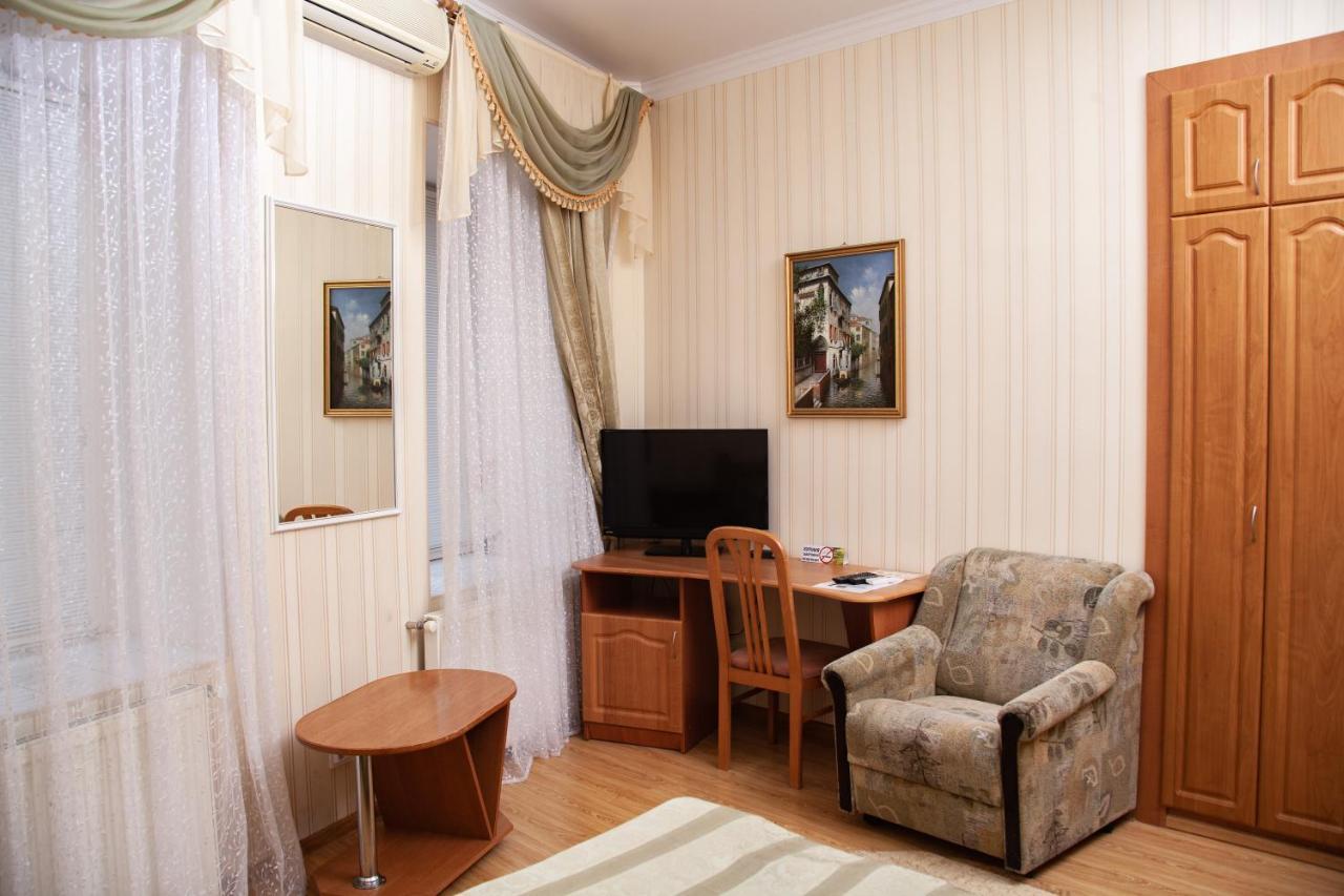 Piligrim 1 Hotel Николайев Екстериор снимка