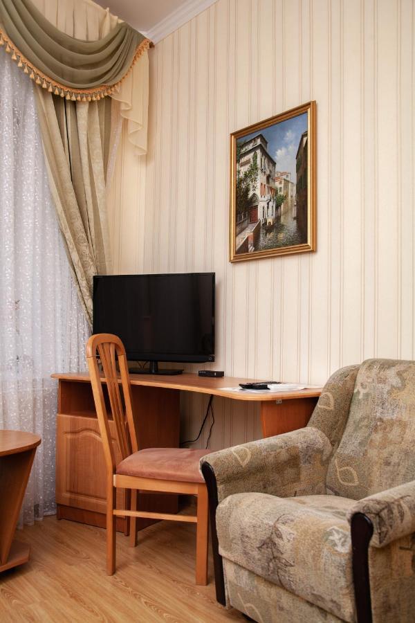 Piligrim 1 Hotel Николайев Екстериор снимка