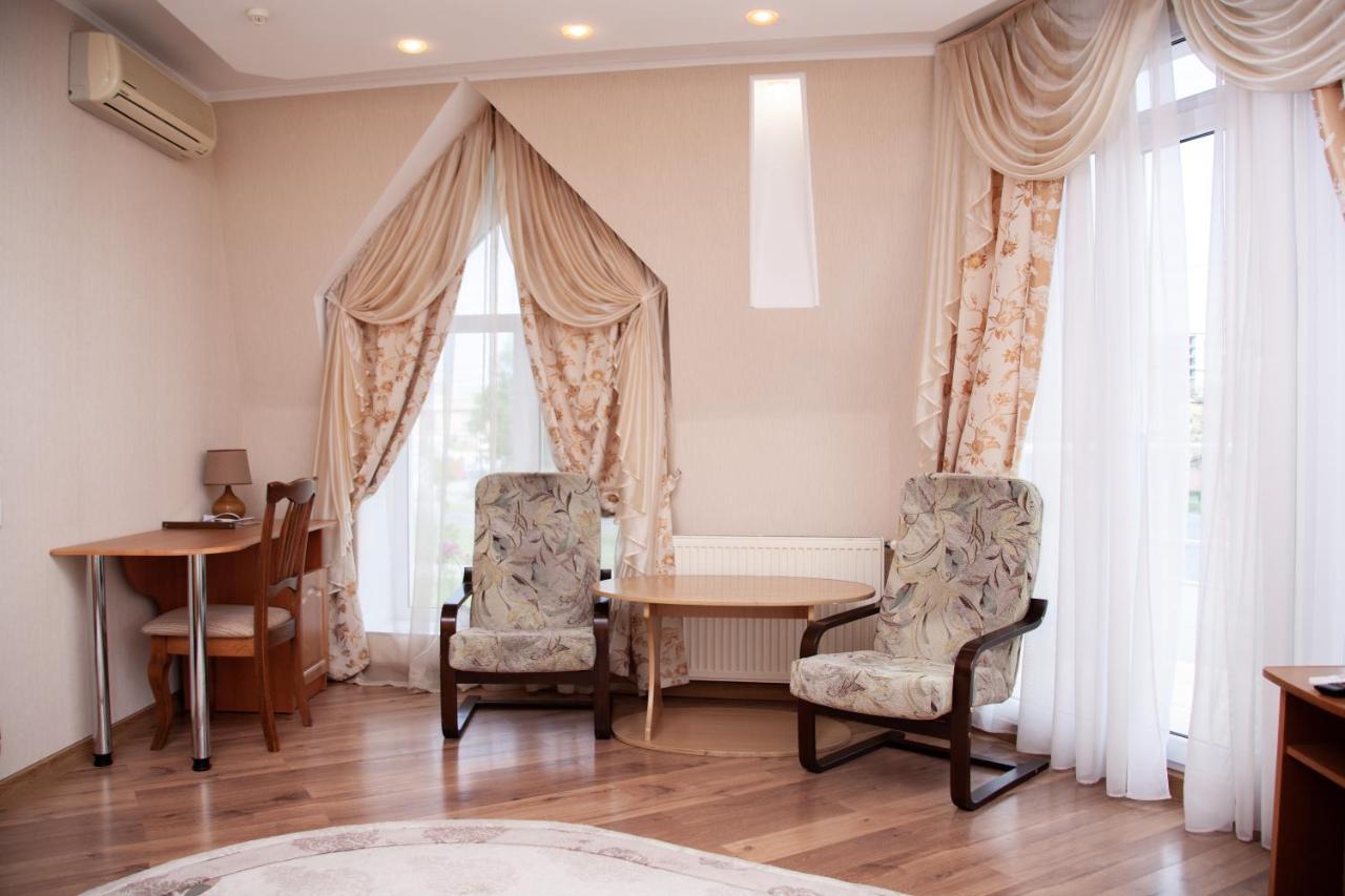 Piligrim 1 Hotel Николайев Екстериор снимка
