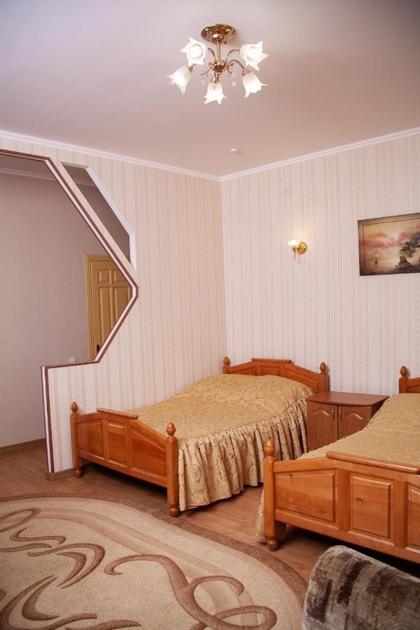 Piligrim 1 Hotel Николайев Екстериор снимка
