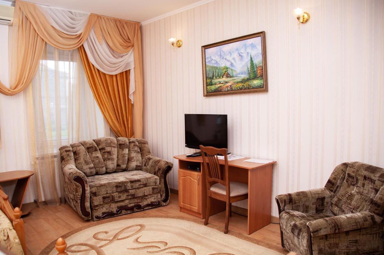 Piligrim 1 Hotel Николайев Екстериор снимка