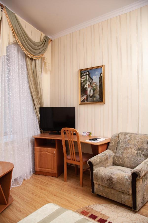 Piligrim 1 Hotel Николайев Екстериор снимка