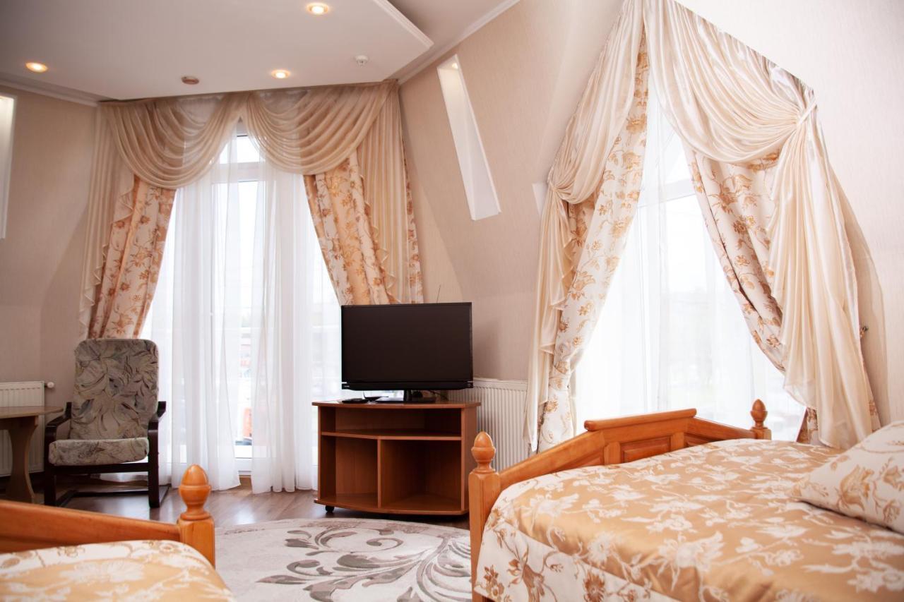 Piligrim 1 Hotel Николайев Екстериор снимка